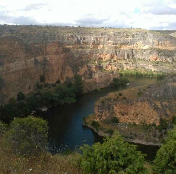 Отель Hostal Romi