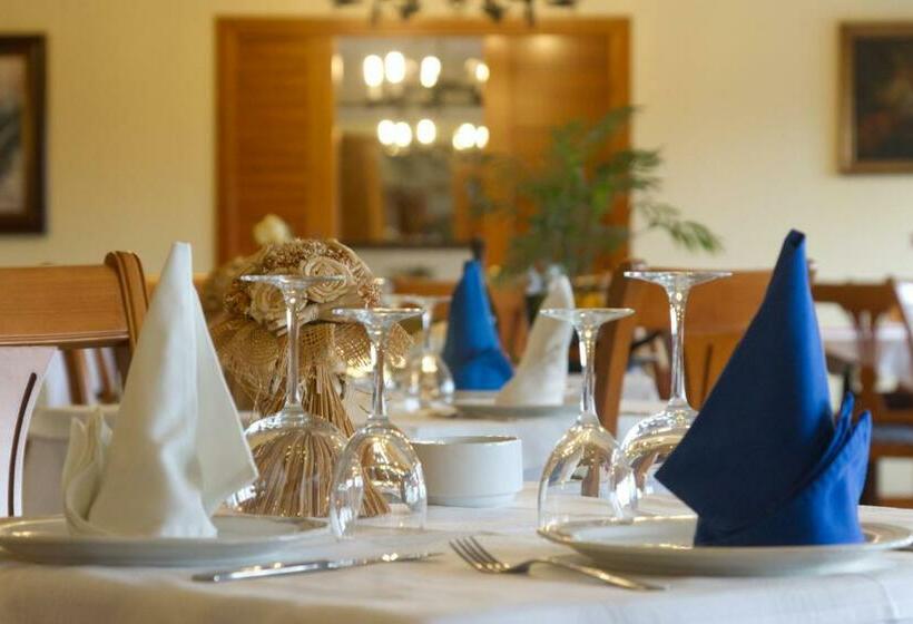 هتل Hostal Siete Picos