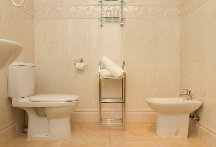 هتل Hostal Siete Picos