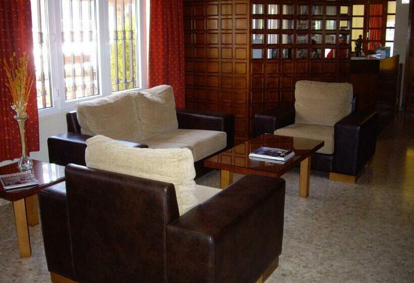 هتل Hostal Siete Picos