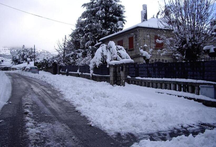 هتل Hostal Siete Picos