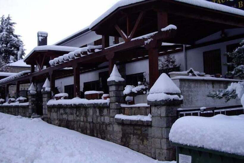 هتل Hostal Siete Picos