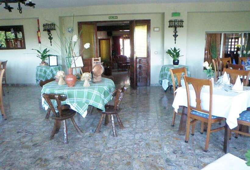 هتل Hostal Siete Picos