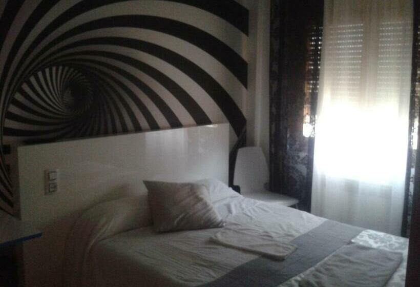 فندق Hostal Texas 2