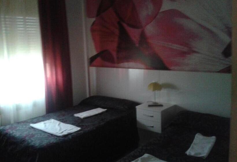 فندق Hostal Texas 2