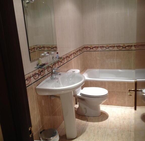 호텔 Hostal Torres