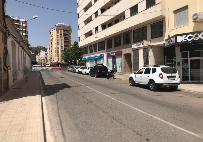 فندق Hostal Tropical