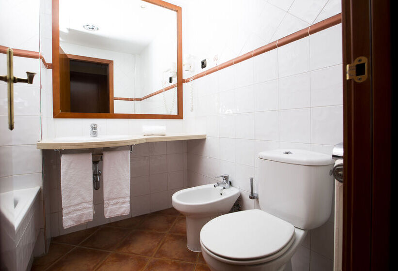 فندق Ilunion Caleta Park