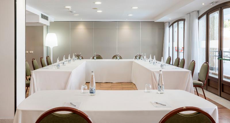 هتل Ilunion Caleta Park