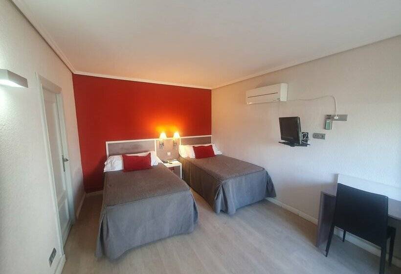 Отель La Carreta