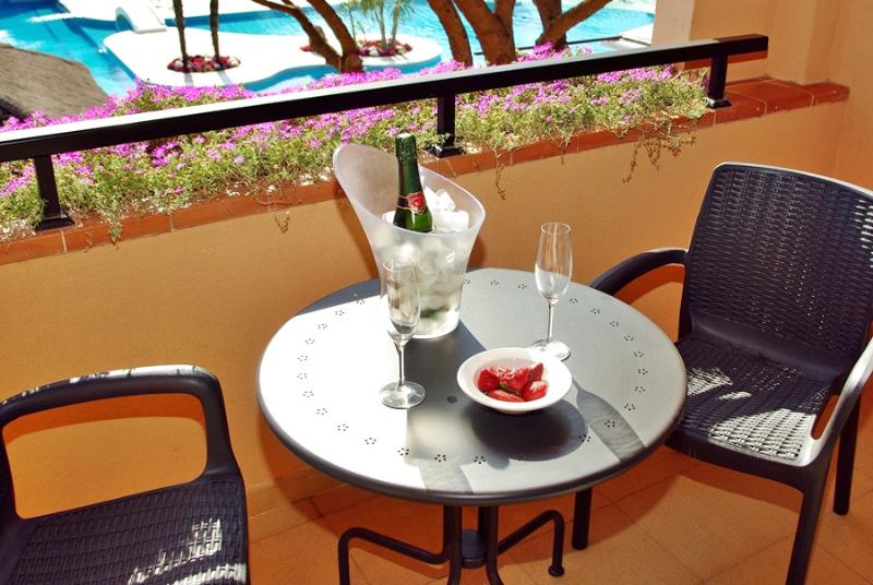 La Costa Hotel Golf & Beach Resort