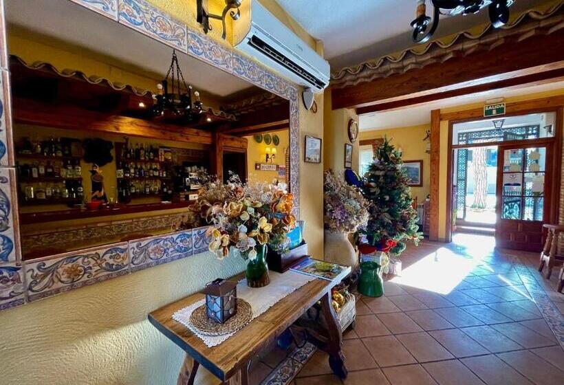 Отель La Finca Mercedes