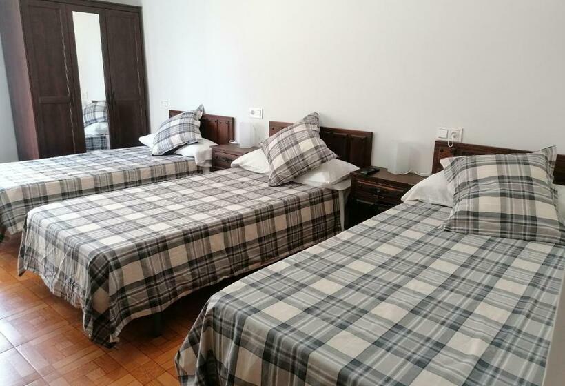 בית מלון כפרי La Reina