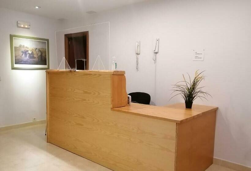 בית מלון כפרי La Reina