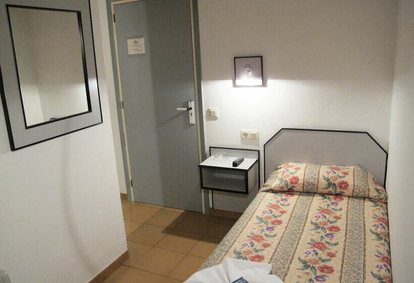 Отель La Entrada