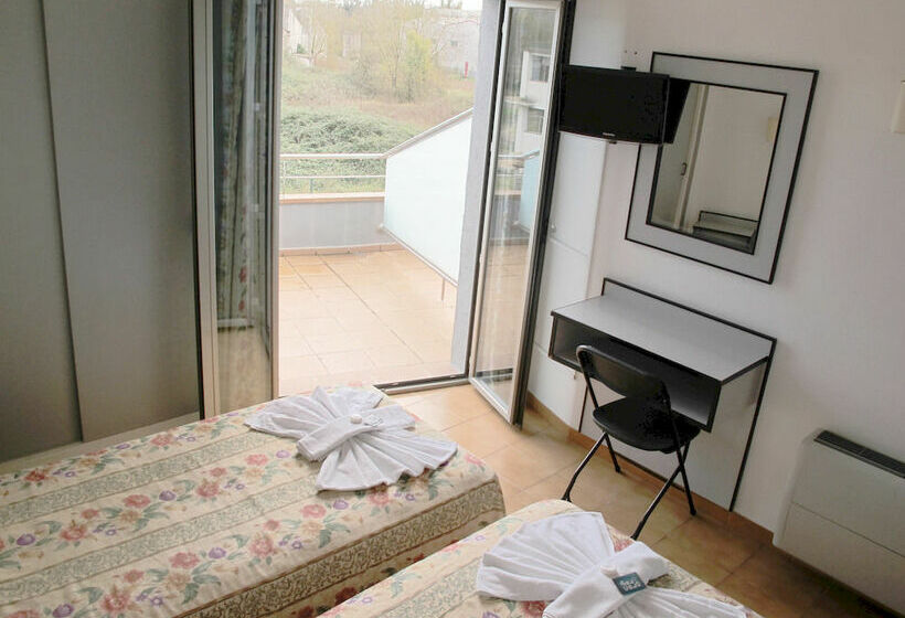 Отель La Entrada