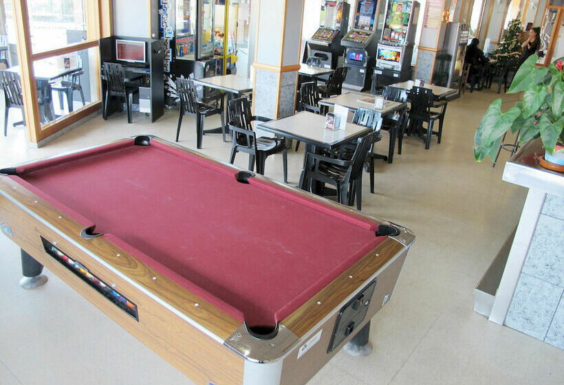 Отель La Entrada