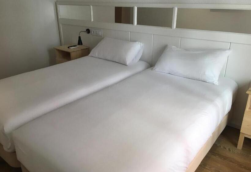 בית מלון כפרי & Restaurant Marina Palamós