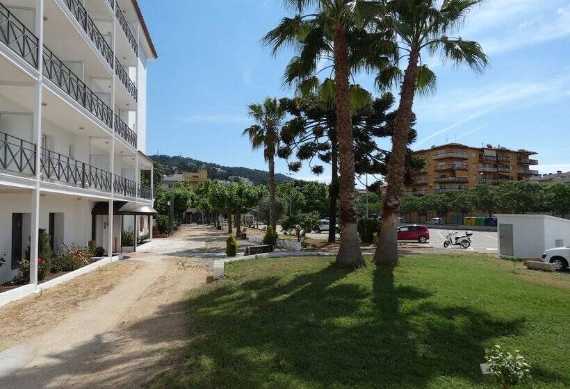 בית מלון כפרי Marina Tossa