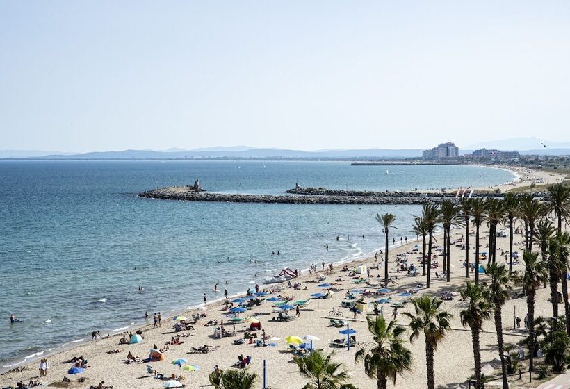 Отель Monterrey Roses By Pierre & Vacances