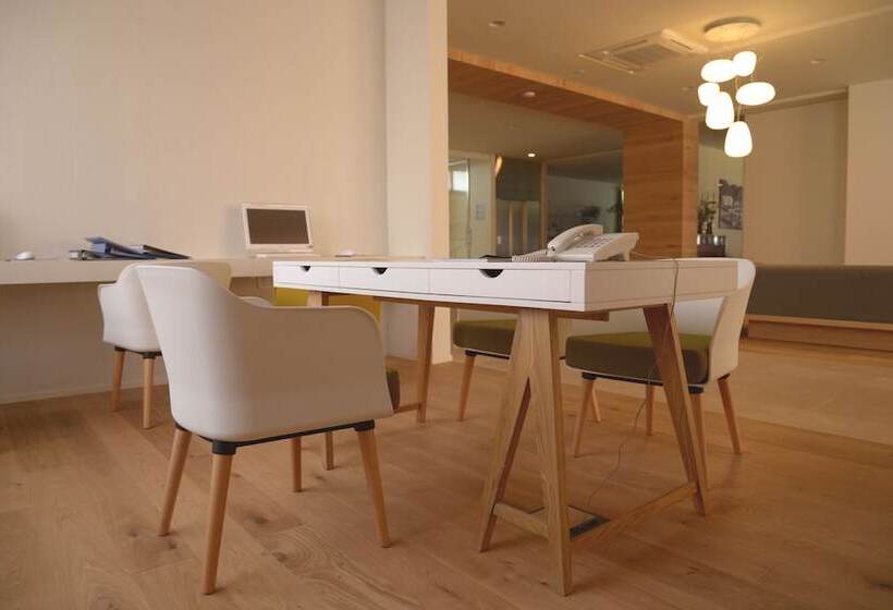 Отель Monterrey Roses By Pierre & Vacances