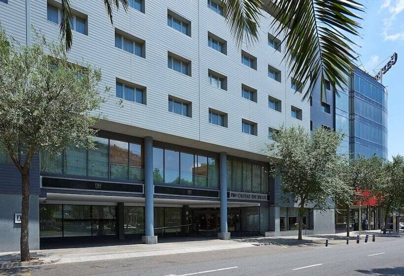 فندق NH Ciutat De Reus