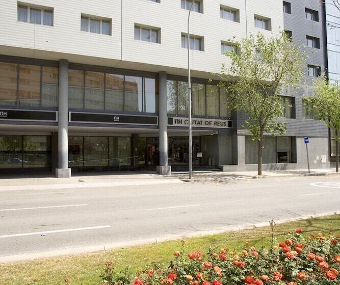 فندق NH Ciutat De Reus