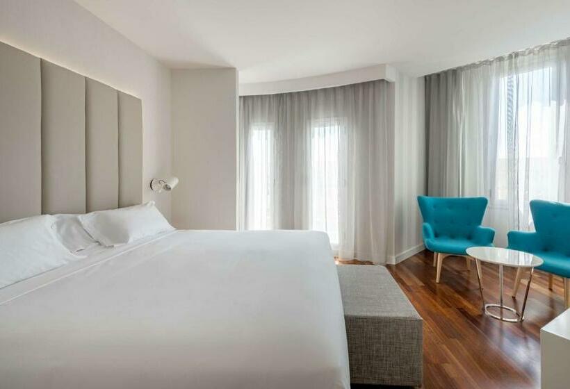 هتل NH Madrid Nacional