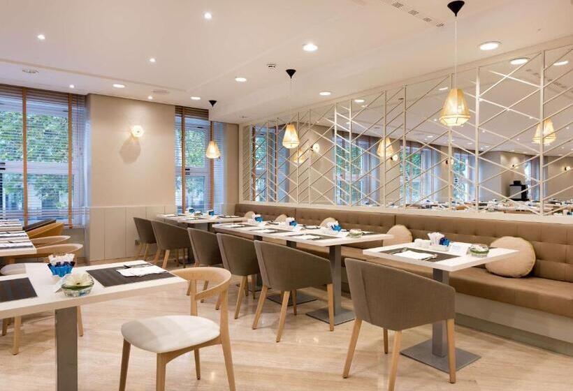 هتل NH Madrid Nacional