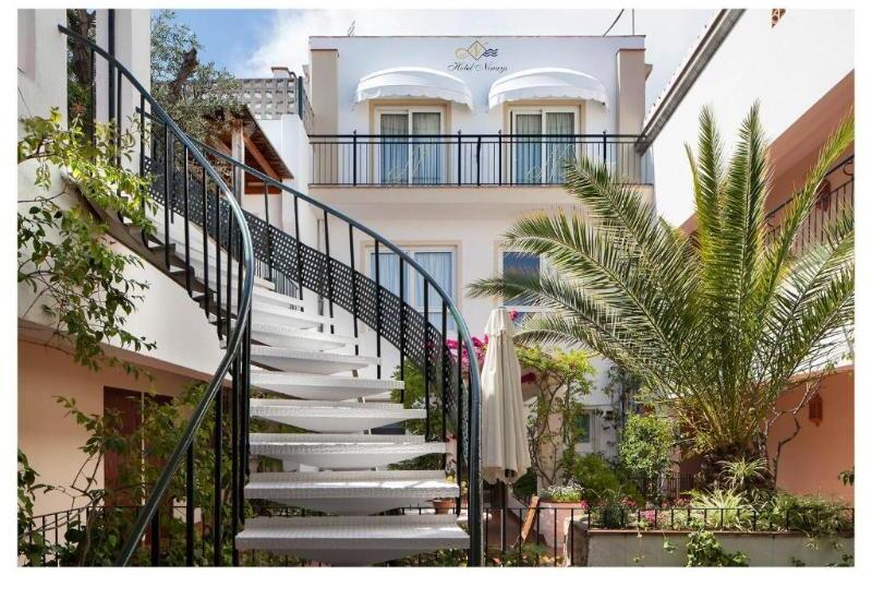 בית מלון כפרי Ninays