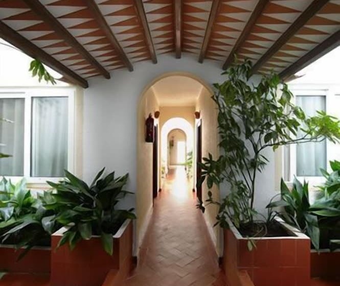 בית מלון כפרי Ninays