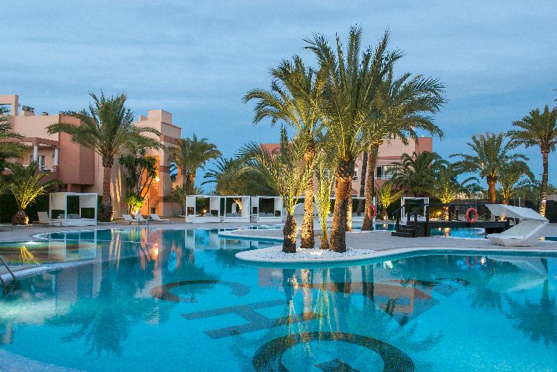 酒店 Oliva Nova Beach & Golf