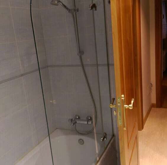 Отель Pensión Araba