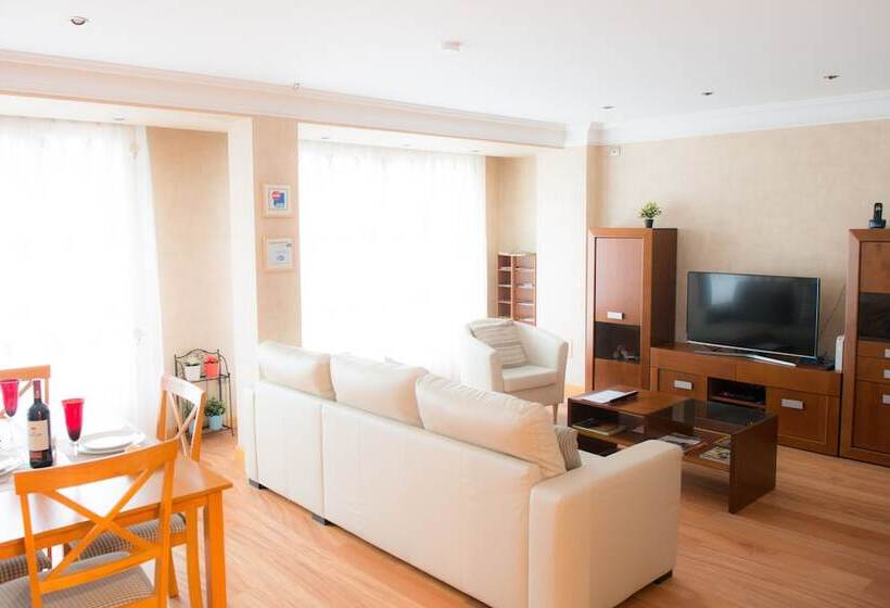 Отель Pensión Araba