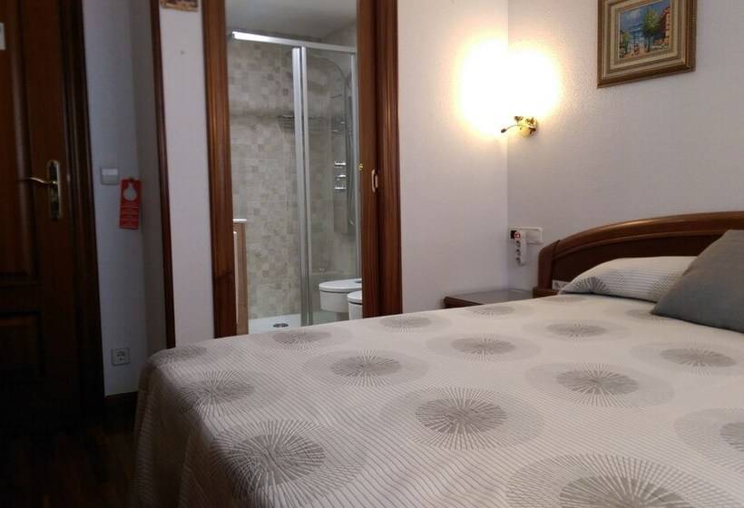 Отель Pensión Araba