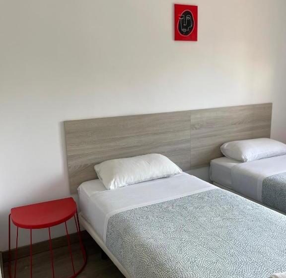 Отель Pensión La Estrella