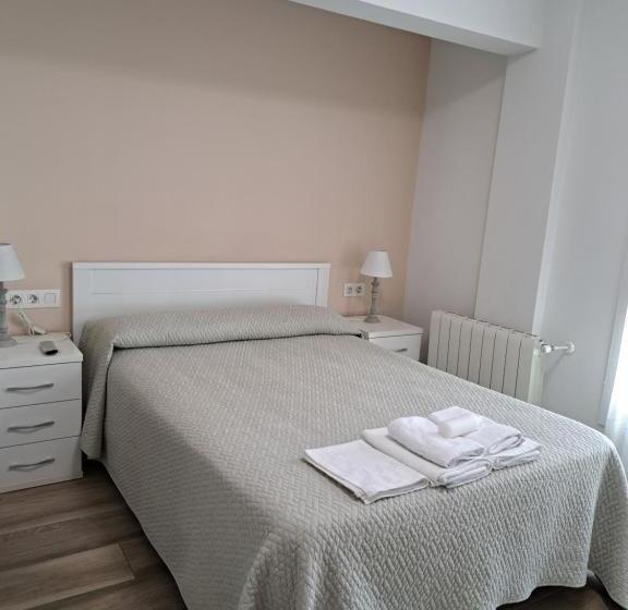 فندق Pension Iruna