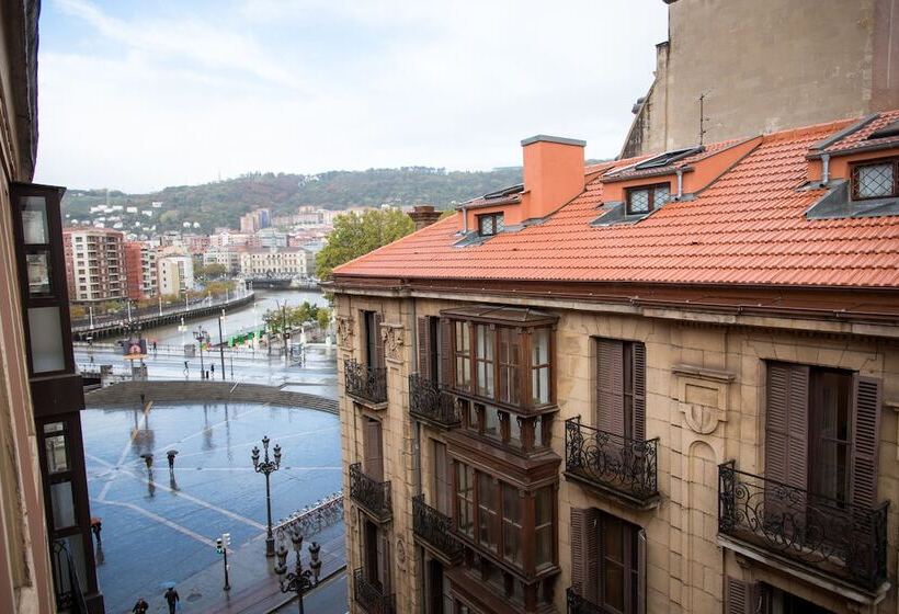 هتل Petit Palace Arana Bilbao