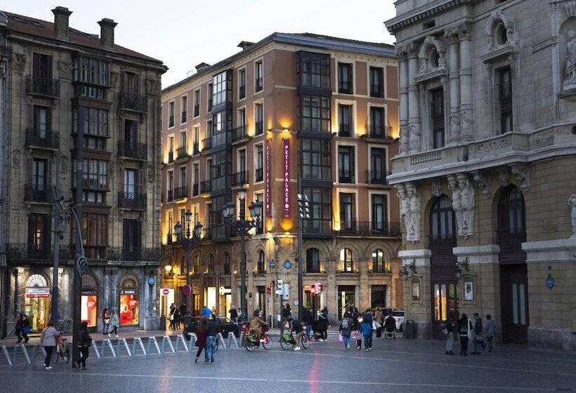 هتل Petit Palace Arana Bilbao