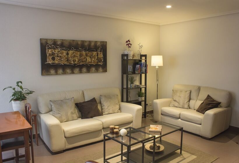 هتل Playa Poniente