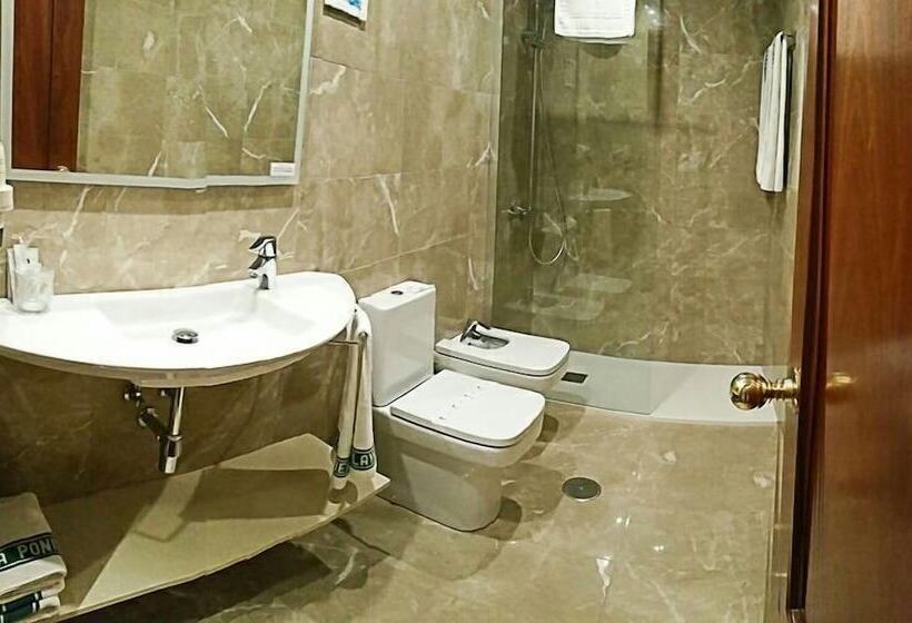 هتل Playa Poniente