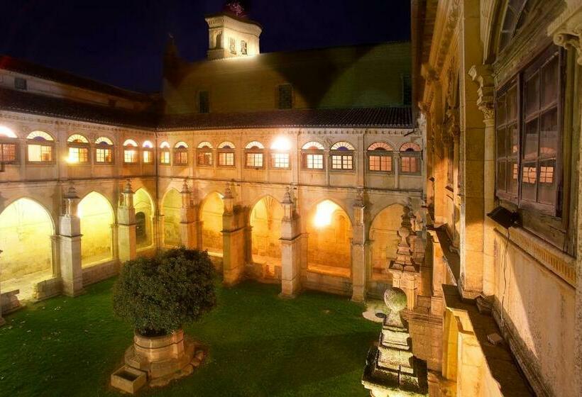 فندق Real Monasterio De San Zoilo