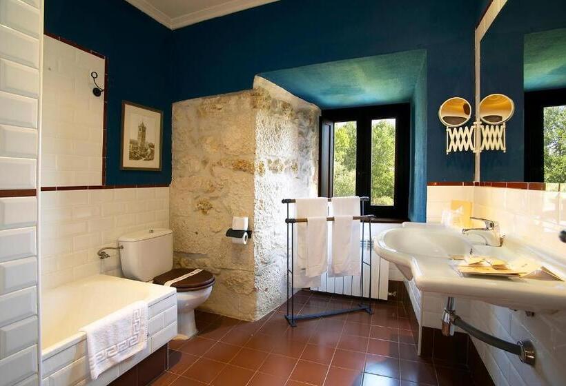 فندق Real Monasterio De San Zoilo