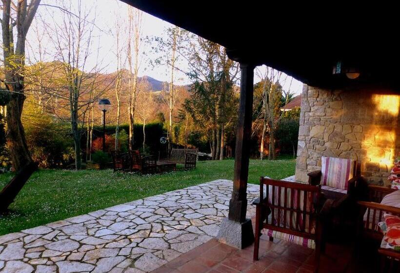 فندق ريفى El Carmen