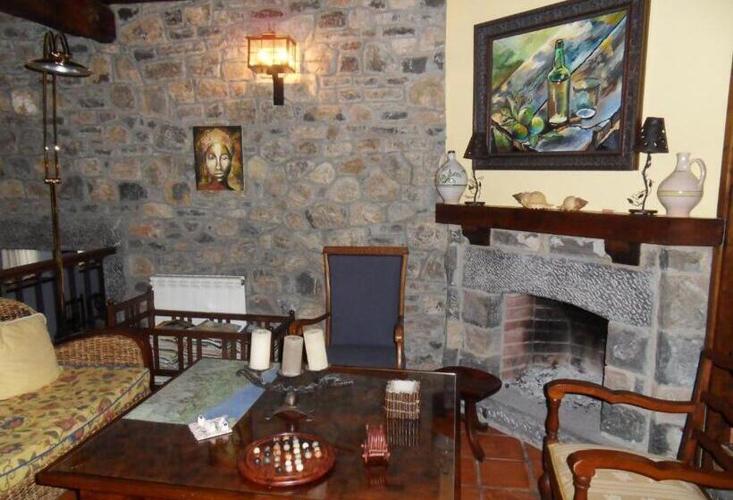 فندق ريفى El Carmen