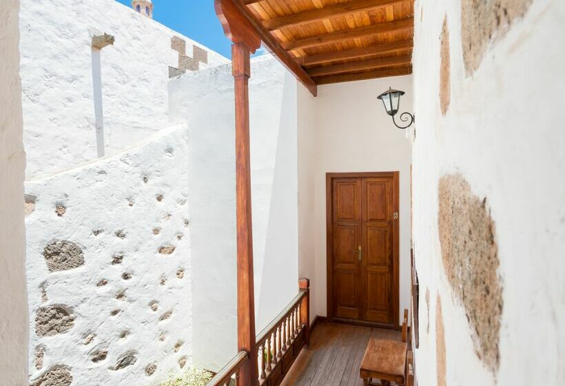 فندق Villa de Agüimes