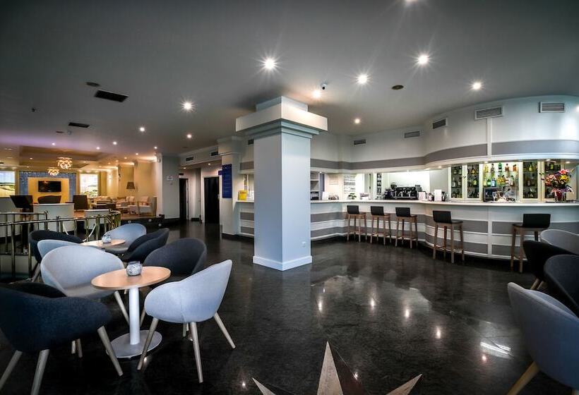 בית מלון כפרי Villa De Laredo