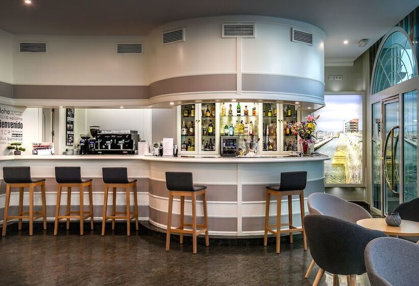 בית מלון כפרי Villa De Laredo