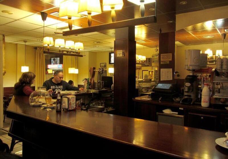 فندق Villa De Utrillas