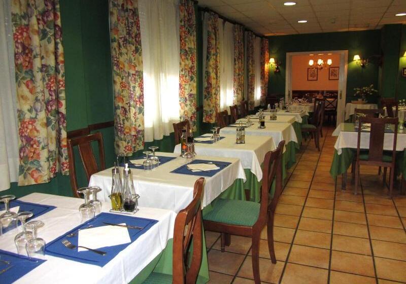 فندق Villa De Utrillas